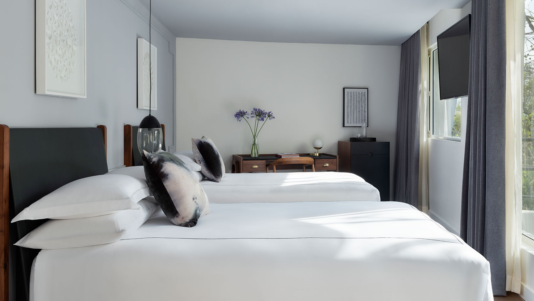 1 King Premium with Balcony