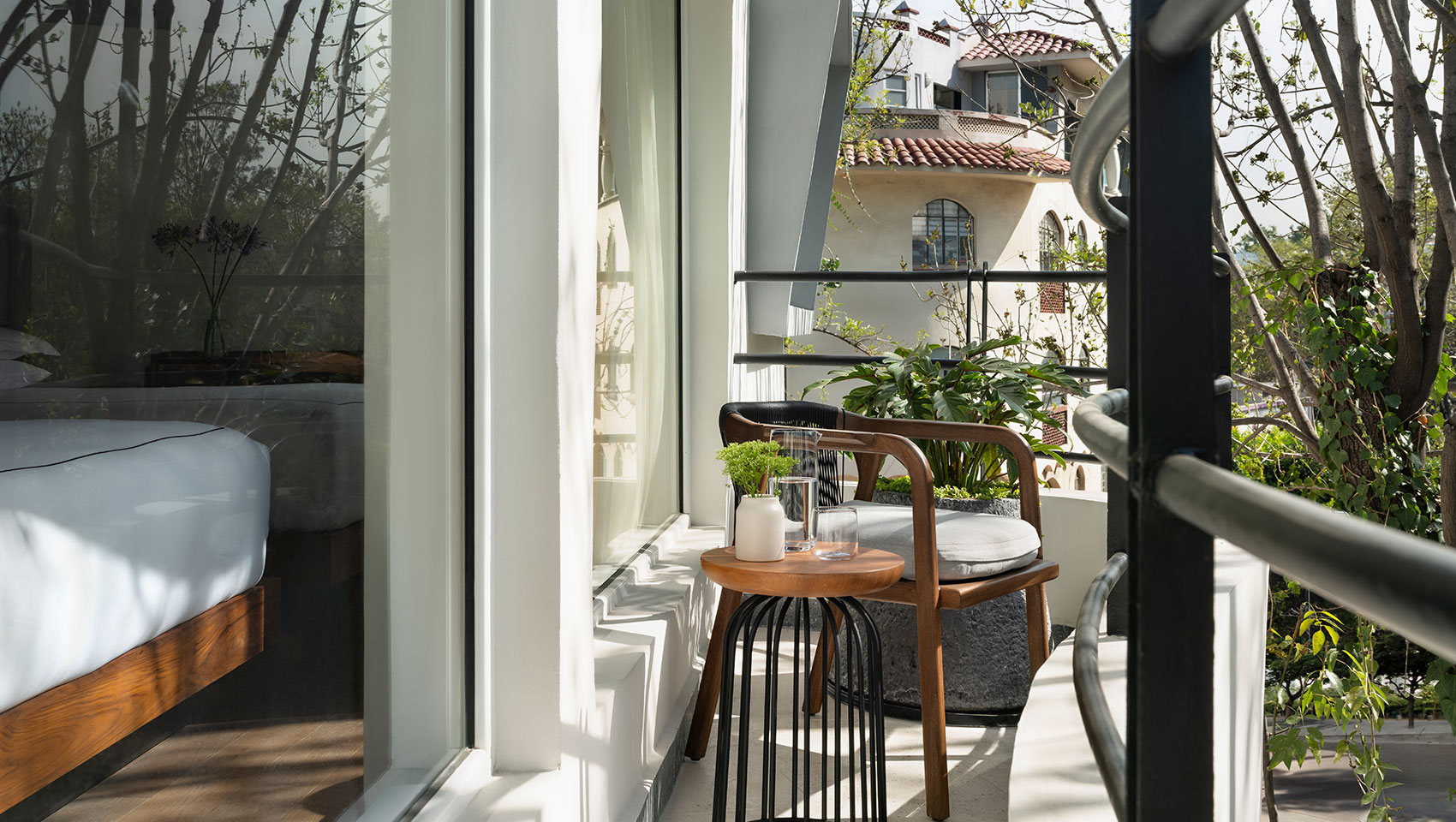 Balcony for 2 Queen Room